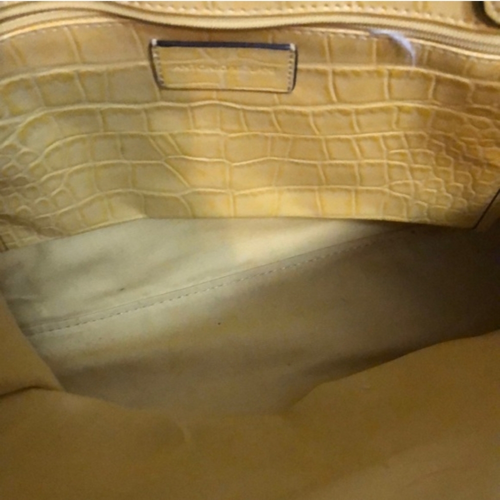 Antonio Melani Croc Embossed Tote Bag - Picture 4 of 11